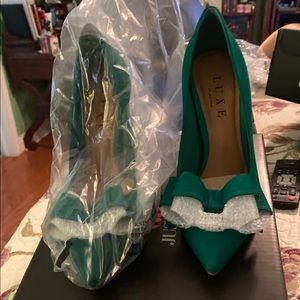 Green pumps